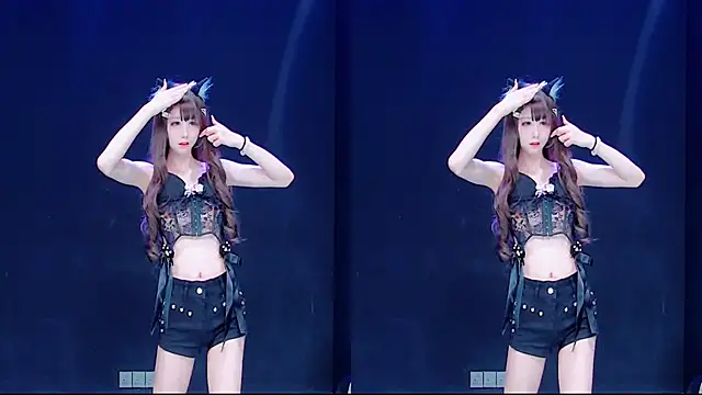 Snapshot of queen-001 chatting on October 4, 11:09 pm queen-001 online show from October 4, 11:09 pm