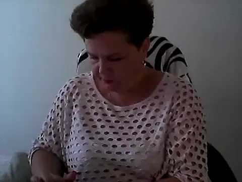Snapshot of EllaLove2277 chatting on September 10, 1:33 pm EllaLove2277 online show from September 10, 1:33 pm