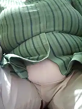 Snapshot of bitch-horny chatting on October 21, 8:13 pm bitch-horny online show from October 21, 8:13 pm