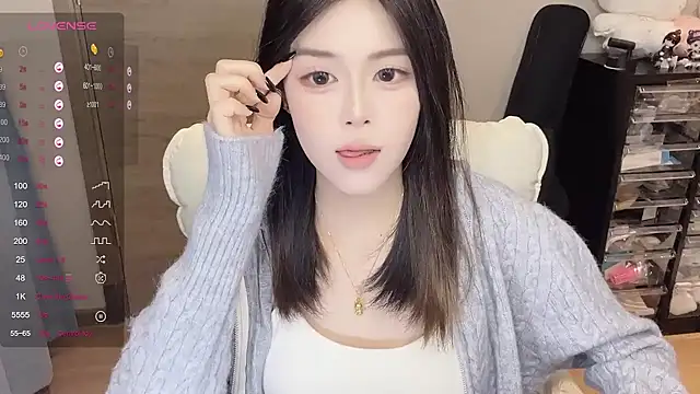 Koi-00 online show from October 9, 3:05 pm