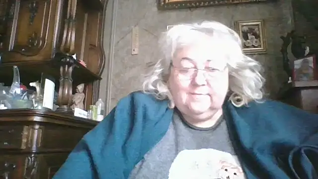 Snapshot of Lala-Love56 chatting on October 31, 5:53 am Lala-Love56 online show from October 31, 5:53 am