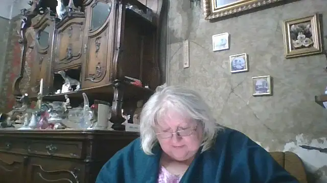 Snapshot of Lala-Love56 chatting on September 10, 7:58 pm Lala-Love56 online show from September 10, 7:58 pm