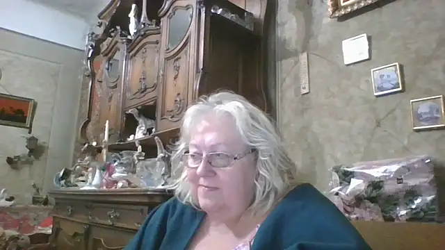 Snapshot of Lala-Love56 chatting on September 27, 7:54 pm Lala-Love56 online show from September 27, 7:54 pm