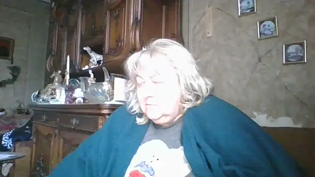 Snapshot of Lala-Love56 chatting on October 18, 6:49 am Lala-Love56 online show from October 18, 6:49 am