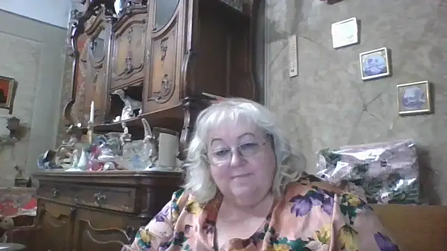 Snapshot of Lala-Love56 chatting on September 24, 5:34 pm Lala-Love56 online show from September 24, 5:34 pm