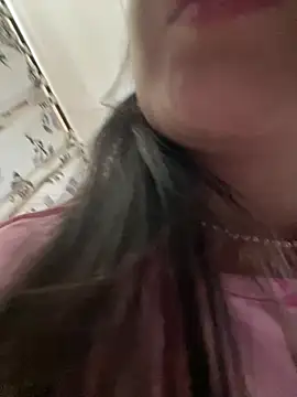 Snapshot of amberbakee chatting on October 30, 1:34 pm amberbakee online show from October 30, 1:34 pm