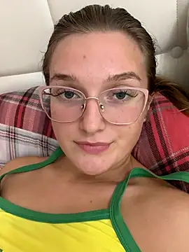 Bellatrisssaa online show from September 18, 8:40 pm