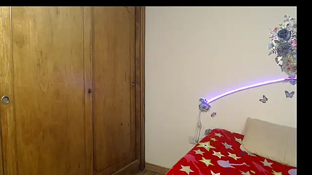 Snapshot of Valeryxs chatting on October 21, 7:51 pm Valeryxs online show from October 21, 7:51 pm