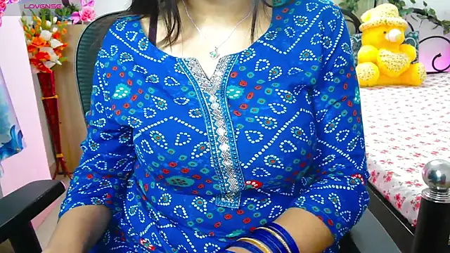 Snapshot of WildDimpi_0 chatting on October 13, 12:02 am WildDimpi 0 online show from October 13, 12:02 am