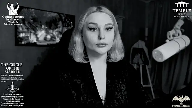 Wounded Goddess  online show from November 16, 5:53 am