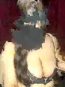 Snapshot of RooVaaN-Xx chatting on September 13, 1:57 am RooVaaN-Xx online show from September 13, 1:57 am