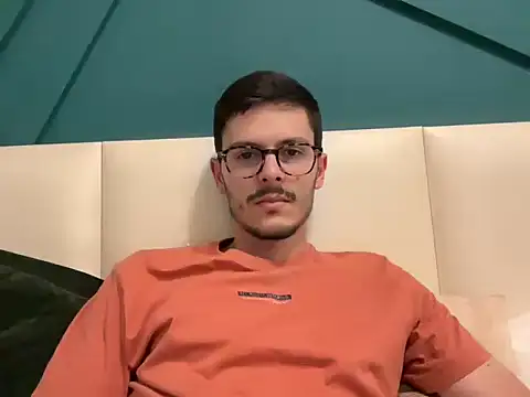 gabemodel online show from September 10, 11:38 pm