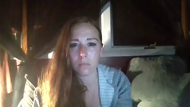 sexylittlered69 online show from September 10, 4:12 am