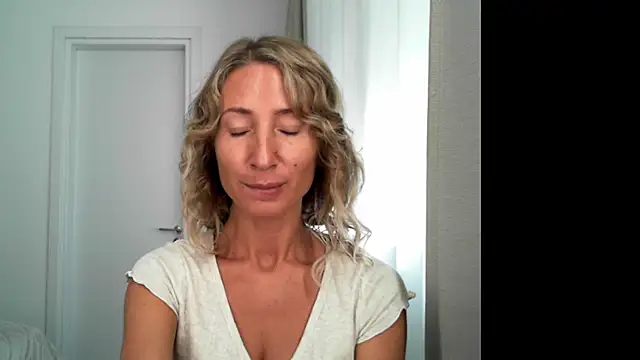 Paevoa online show from October 21, 9:57 am