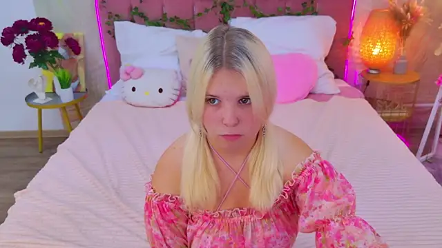 EmillyRogers online show from September 11, 6:03 am