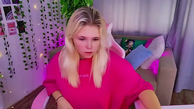 EmillyRogers online show from September 20, 10:35 am