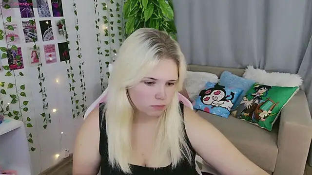 EmillyRogers online show from September 22, 5:28 am