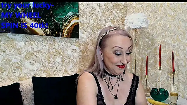  Sara  Smith  online show from December 5, 6:02 am