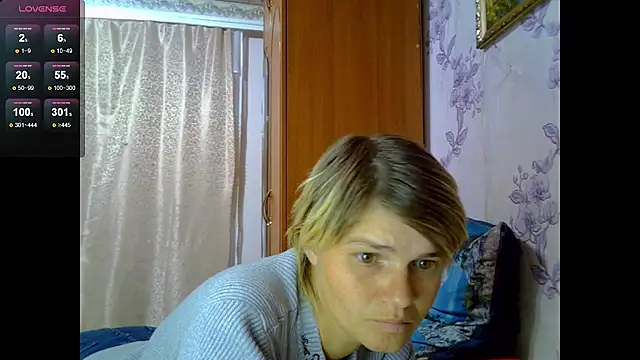 SaraSnow  online show from October 16, 7:27 pm