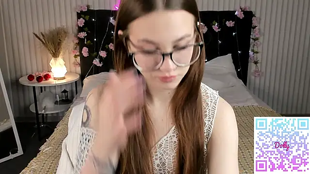 Dolly Gleam online show from October 11, 3:11 am