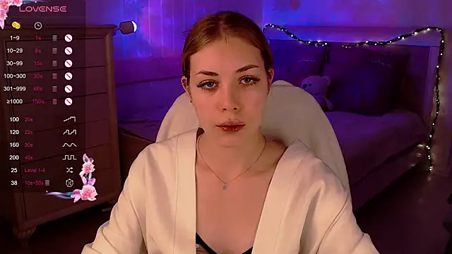 Snapshot of Leila_Vanilla chatting on October 7, 4:22 pm Leila Vanilla online show from October 7, 4:22 pm