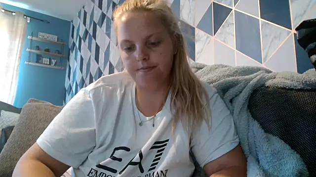 Snapshot of Dolliejayxx chatting on September 24, 9:52 am Dolliejayxx online show from September 24, 9:52 am