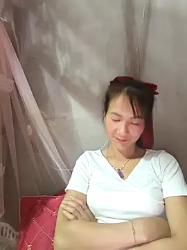 Snapshot of Yumyum_kiw chatting on October 28, 2:12 pm Yumyum kiw online show from October 28, 2:12 pm