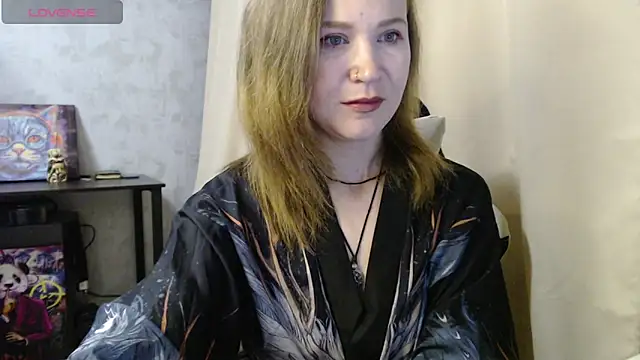 harpermoss online show from October 3, 10:15 pm