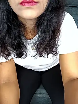 Snapshot of Marathi_rani2 chatting on September 18, 8:13 am Marathi rani2 online show from September 18, 8:13 am