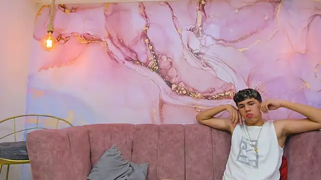 Snapshot of PoisonGuys chatting on September 15, 7:21 pm PoisonGuys online show from September 15, 7:21 pm