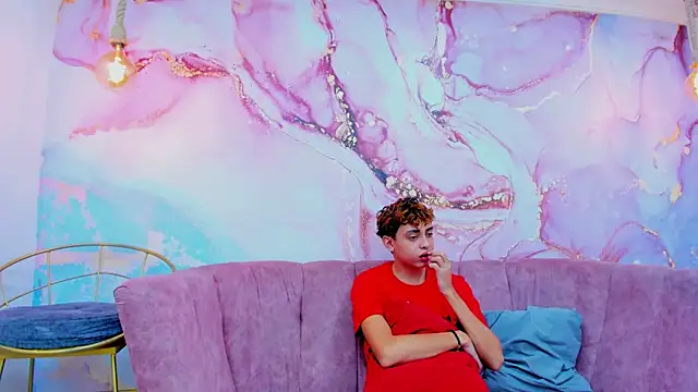 Snapshot of PoisonGuys chatting on September 26, 8:39 pm PoisonGuys online show from September 26, 8:39 pm