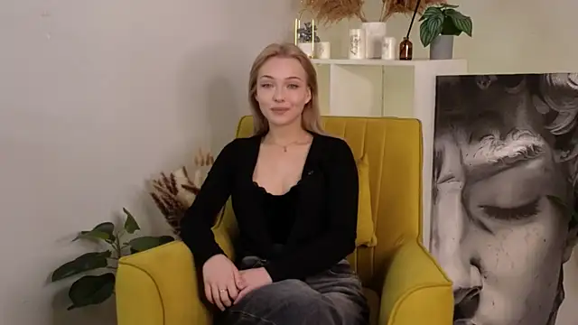 KylieBursik online show from September 10, 8:36 am