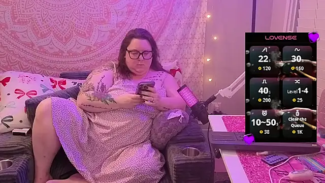 brookenicole3003 online show from May 11, 1:40 am