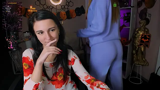 lia sunset online show from October 29, 1:47 pm