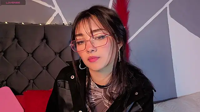 Emily Caprile online show from September 28, 1:12 am