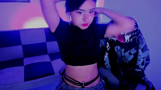 GwenHazel online show from September 15, 11:51 am