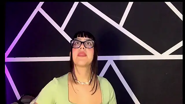 Melody dreams online show from September 30, 5:02 am