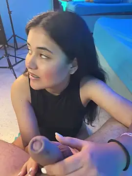 Snapshot of adventure_of_young_2 chatting on September 23, 12:36 pm adventure of young 2 online show from September 23, 12:36 pm