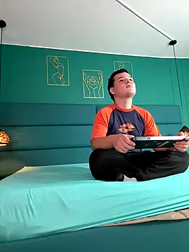 Snapshot of adventure_of_young_2 chatting on October 29, 12:53 pm adventure of young 2 online show from October 29, 12:53 pm