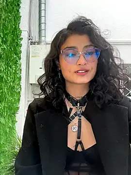 LilyRouset online show from September 16, 12:57 pm
