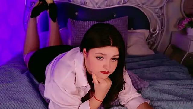 UR BELLA online show from October 16, 4:31 pm