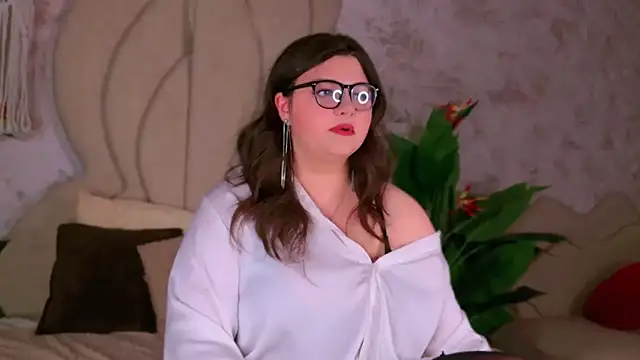 UR BELLA online show from September 28, 10:53 am