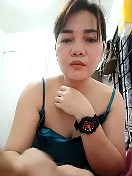 TemptressXOXO online show from September 12, 9:55 pm