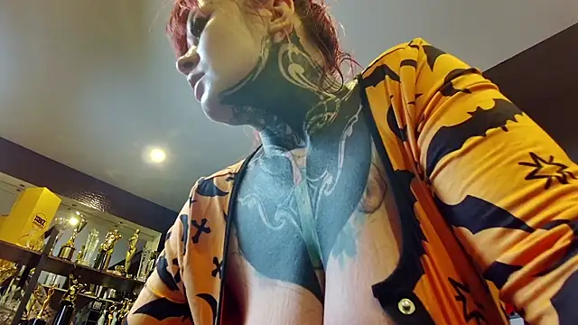 Sabien DeMonia online show from February 20, 4:41 pm