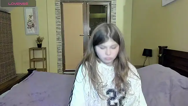 Lilly Jess online show from October 16, 7:16 pm