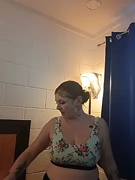 nakedgarbageperson online show from June 23, 5:11 pm