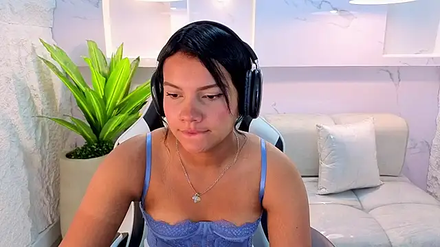 Snapshot of antonela_tp chatting on September 20, 12:47 pm antonela tp online show from September 20, 12:47 pm