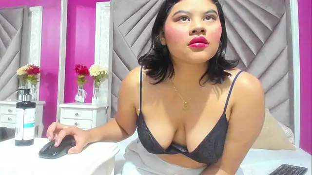 Snapshot of natasha_bigbooty chatting on September 18, 12:58 pm natasha bigbooty online show from September 18, 12:58 pm