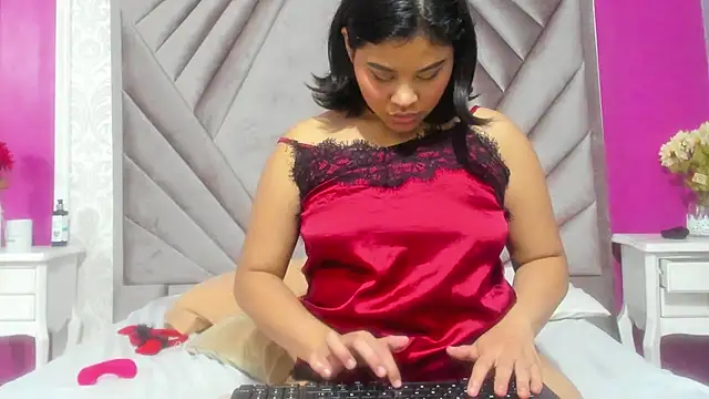 Snapshot of natasha_bigbooty chatting on October 15, 1:25 pm natasha bigbooty online show from October 15, 1:25 pm