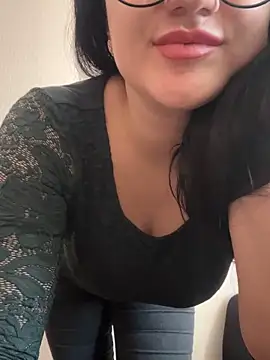 Molly-molly- online show from October 7, 7:35 am